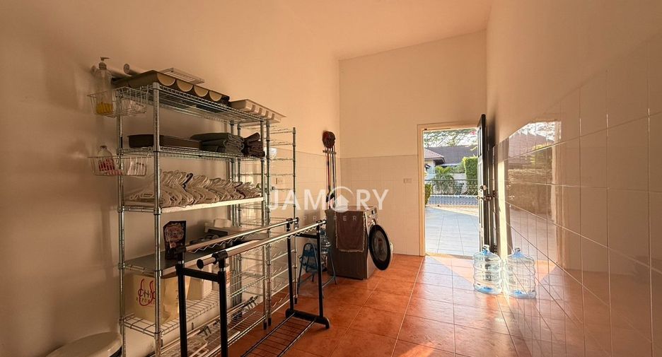 Haus zur Miete mit 4 Zimmer in East Pattaya, Pattaya