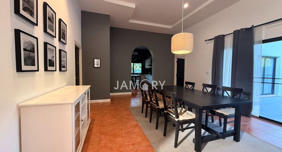 Haus zur Miete mit 4 Zimmer in East Pattaya, Pattaya