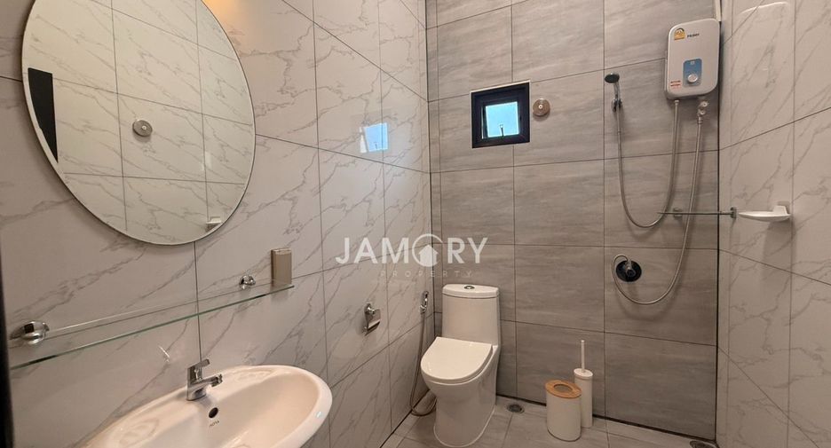 Haus zur Miete mit 4 Zimmer in East Pattaya, Pattaya