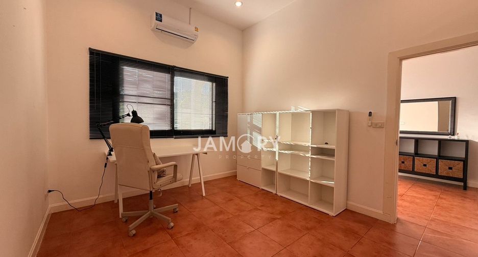 Haus zur Miete mit 4 Zimmer in East Pattaya, Pattaya