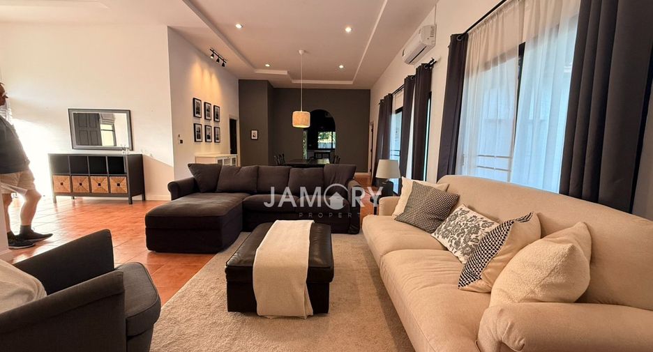Haus zur Miete mit 4 Zimmer in East Pattaya, Pattaya