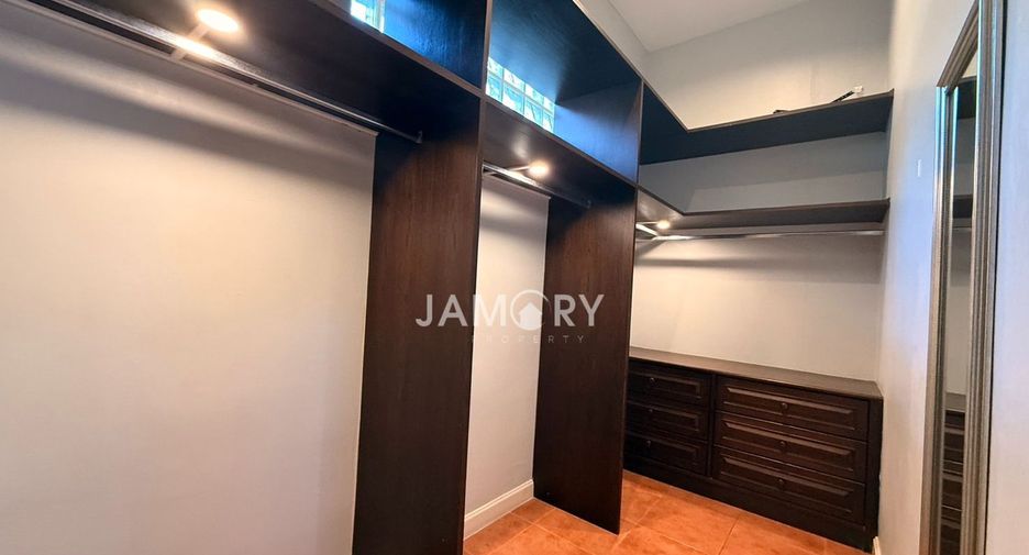 Haus zur Miete mit 4 Zimmer in East Pattaya, Pattaya