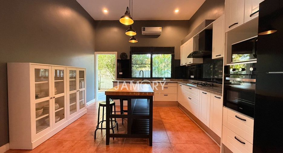 Haus zur Miete mit 4 Zimmer in East Pattaya, Pattaya