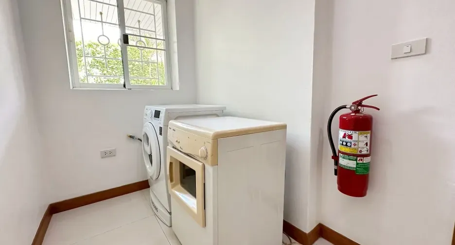 For rent and for sale 6 bedrooms house in Bang Lamung, Chonburi