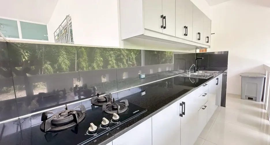 For rent and for sale 6 bedrooms house in Bang Lamung, Chonburi