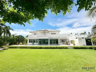 For rent and for sale 6 bedrooms house in Bang Lamung, Chonburi