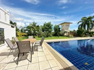 For rent and for sale 6 bedrooms house in Bang Lamung, Chonburi
