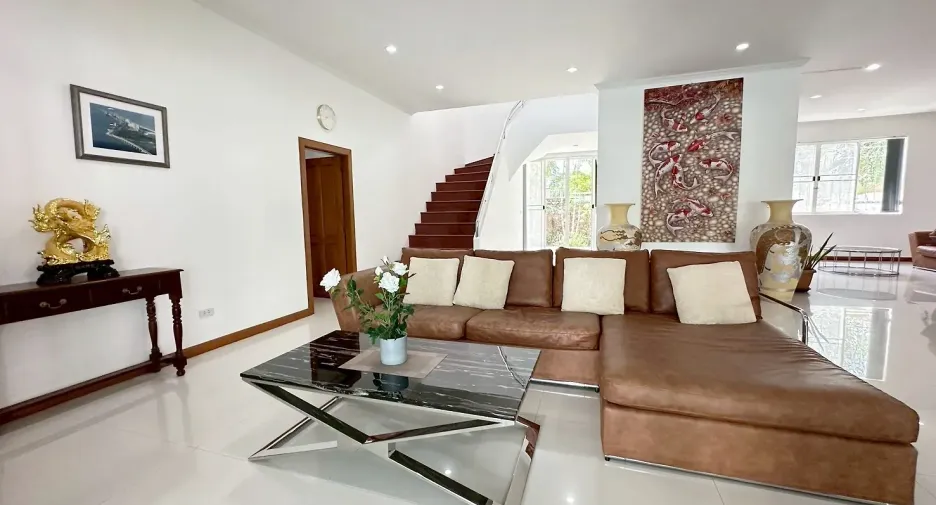 For rent and for sale 6 bedrooms house in Bang Lamung, Chonburi
