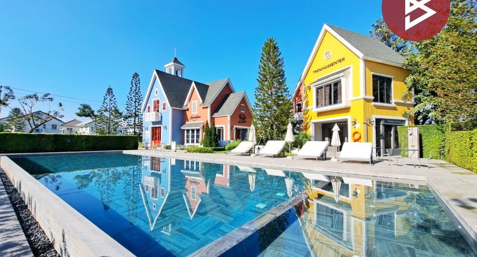 Casa adosada en venta de 3 habitaciones en Bang Phli, Samut Prakan