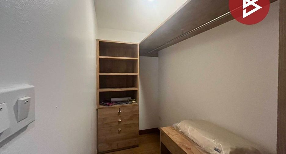 For sale 2 bedrooms retail Space in Phra Samut Chedi, Samut Prakan