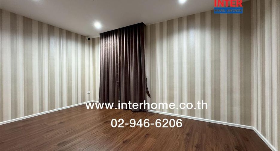 Casa en venta de 5 habitaciones en Min Buri, Bangkok