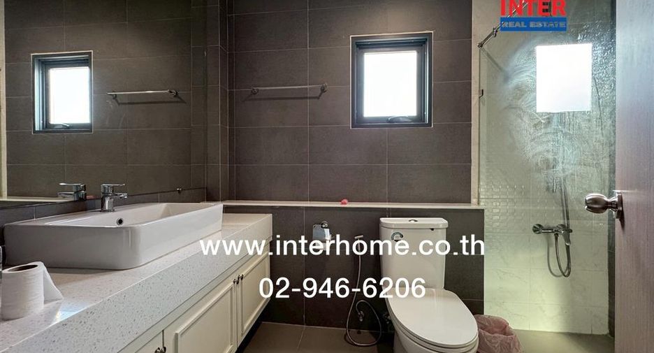 Casa en venta de 5 habitaciones en Min Buri, Bangkok