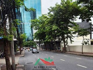 出售 3 卧室 商业空间 在 Bang Rak, 曼谷