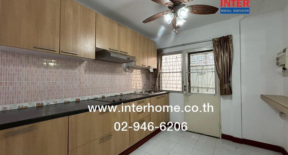 For sale 3 bedrooms house in Lak Si, Bangkok