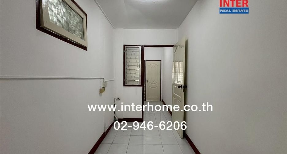 For sale 3 bedrooms house in Lak Si, Bangkok