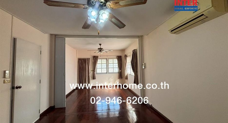 For sale 3 bedrooms house in Lak Si, Bangkok