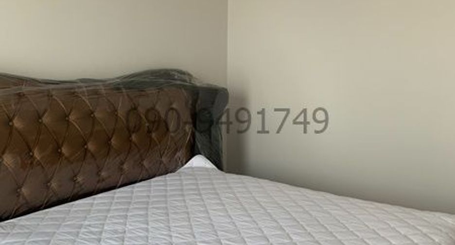 For rent 3 bedrooms townhouse in Saphan Sung, Bangkok