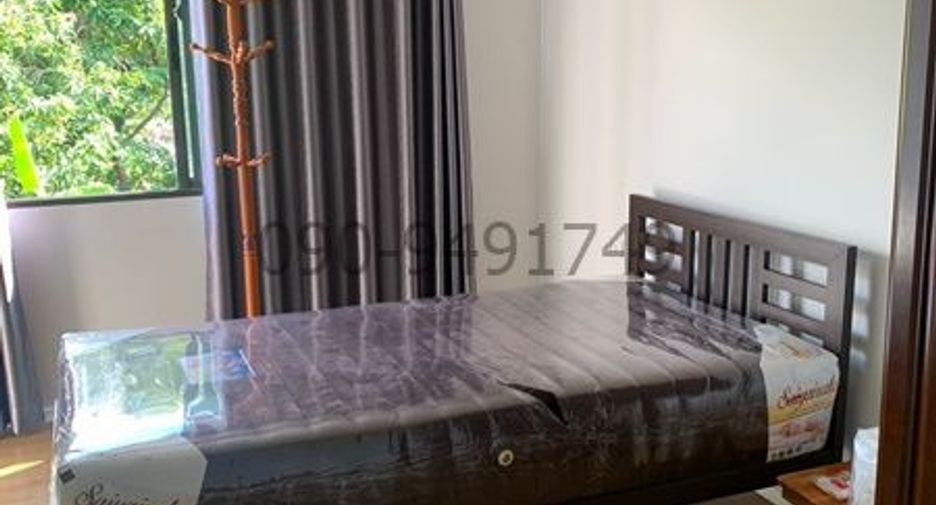 For rent 3 bedrooms townhouse in Saphan Sung, Bangkok