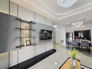 For sale 3 bedrooms villa in East Pattaya, Pattaya
