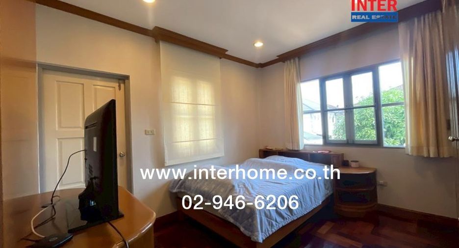 For sale 5 bedrooms house in Khlong Sam Wa, Bangkok