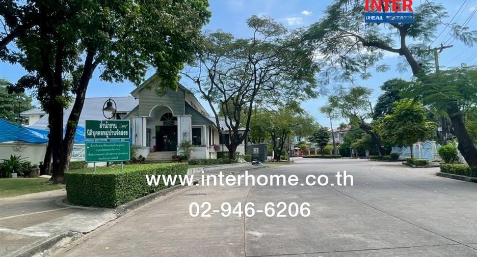 For sale 5 bedrooms house in Khlong Sam Wa, Bangkok