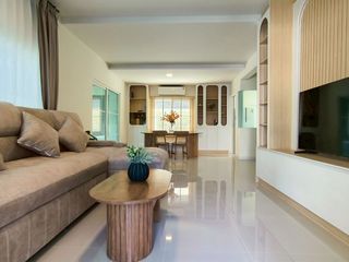 À louer 4 chambres maison à Bang Phli, Samut Prakan