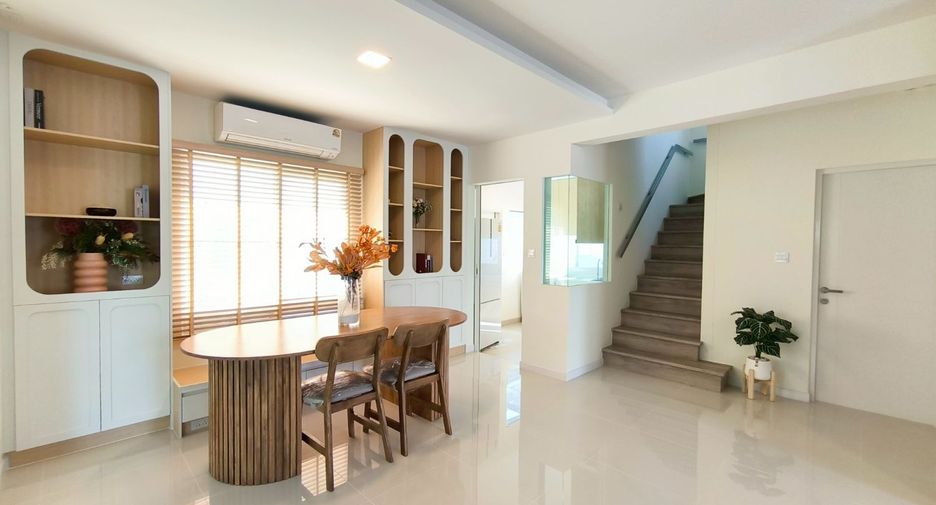 出租 4 卧室 独立屋 在 Bang Phli, Samut Prakan