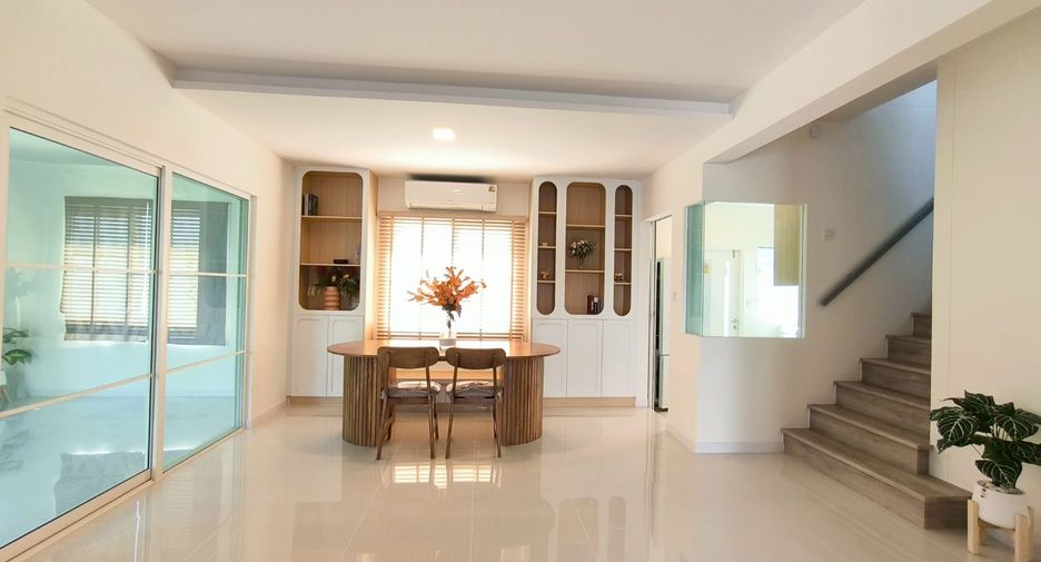 出租 4 卧室 独立屋 在 Bang Phli, Samut Prakan