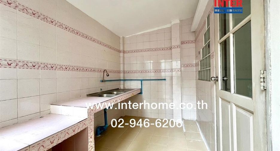 For sale 3 bedrooms townhouse in Khlong Sam Wa, Bangkok