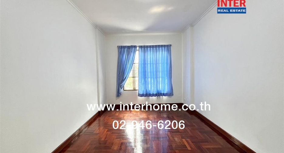 For sale 3 bedrooms townhouse in Khlong Sam Wa, Bangkok