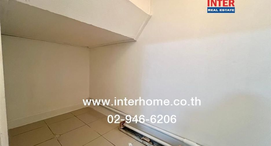 For sale 3 bedrooms townhouse in Khlong Sam Wa, Bangkok