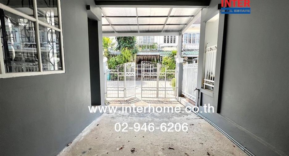 For sale 3 bedrooms townhouse in Khlong Sam Wa, Bangkok