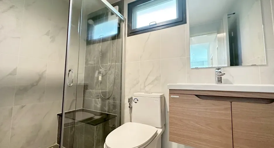 Haus zur Miete und zum Kauf mit 4 Zimmer in Bang Lamung, Chonburi