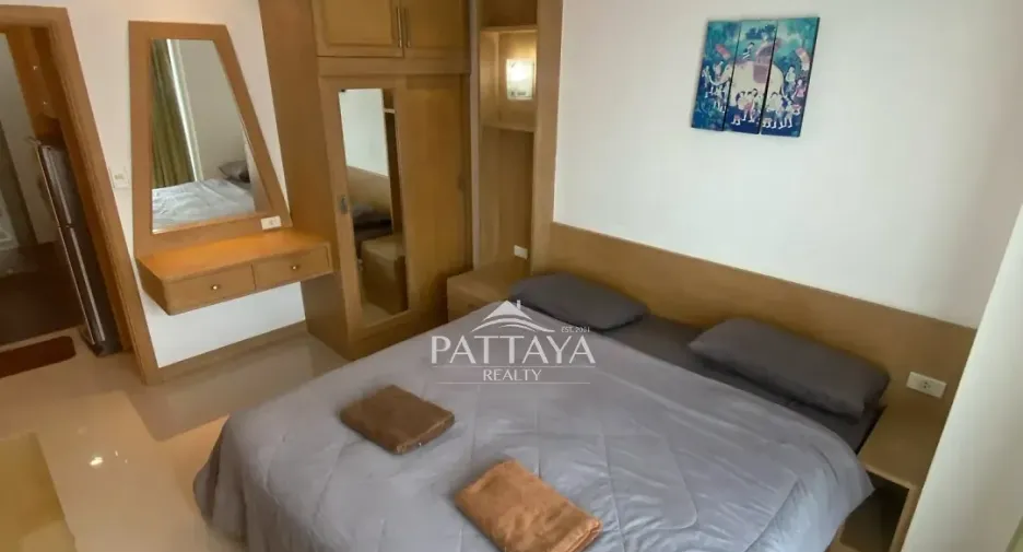 For sale 2 ベッドルーム condo in Bang Lamung, Chonburi