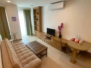For sale 2 ベッドルーム condo in Bang Lamung, Chonburi