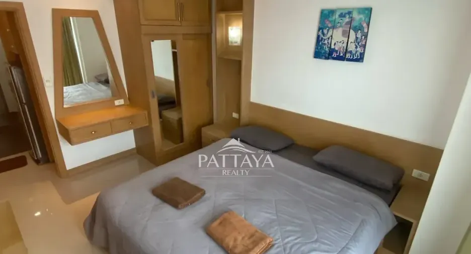 For sale 2 ベッドルーム condo in Bang Lamung, Chonburi