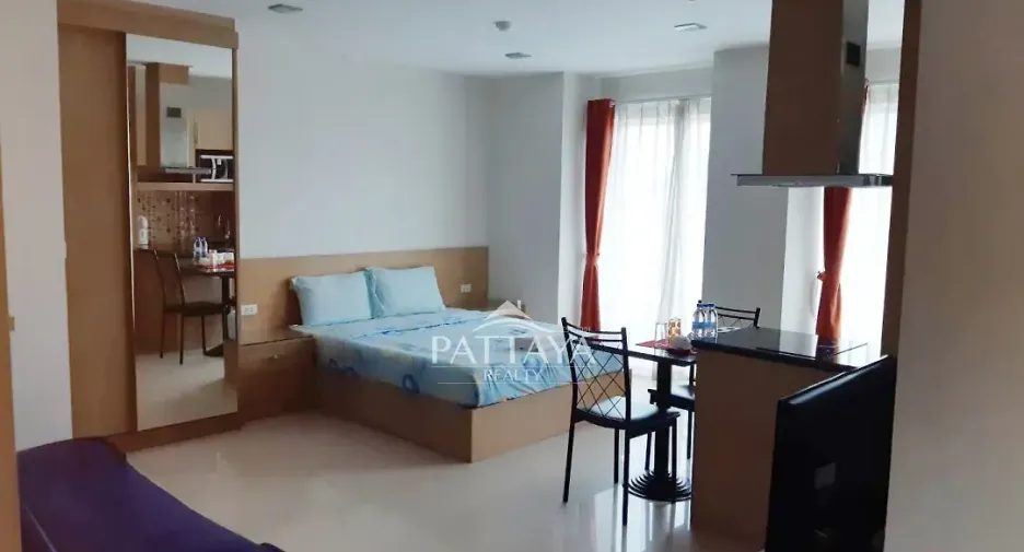 For sale 2 ベッドルーム condo in Bang Lamung, Chonburi