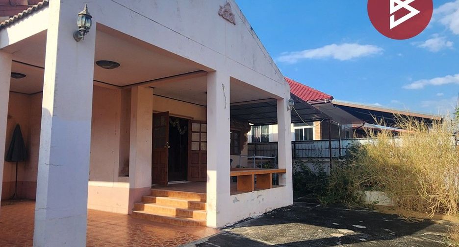 For sale studio house in Taphan Hin, Phichit