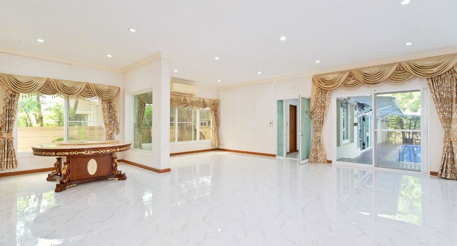 For sale 5 bedrooms house in Bang Kruai, Nonthaburi