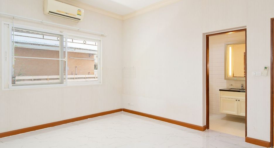 For sale 5 bedrooms house in Bang Kruai, Nonthaburi