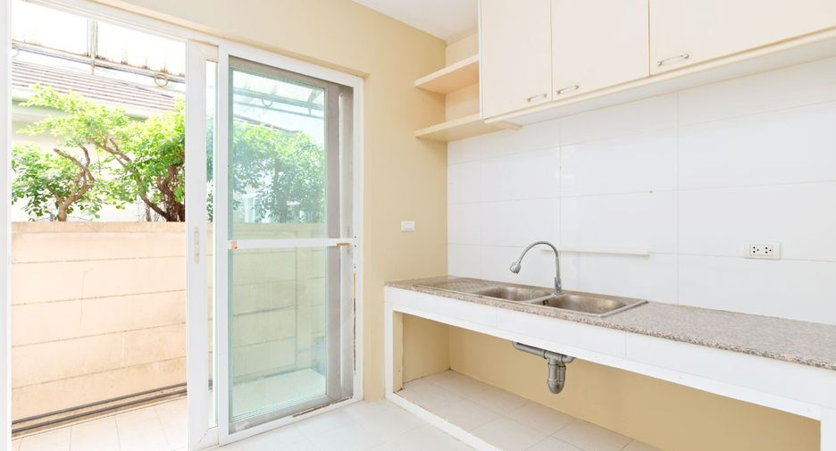 For sale 5 bedrooms house in Bang Kruai, Nonthaburi