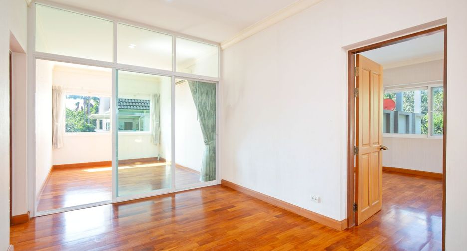 For sale 5 bedrooms house in Bang Kruai, Nonthaburi