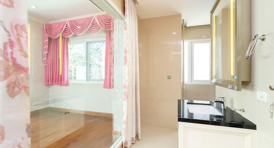 For sale 5 bedrooms house in Bang Kruai, Nonthaburi