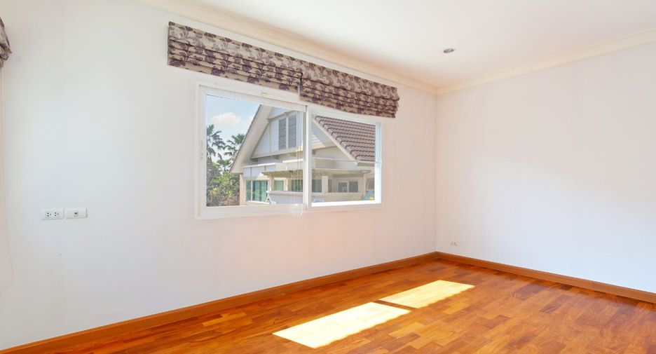 For sale 5 bedrooms house in Bang Kruai, Nonthaburi