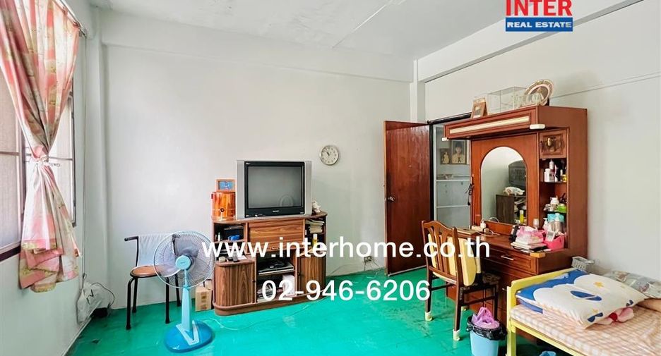 For rent and for sale 2 bedrooms retail Space in Bang Kho Laem, Bangkok