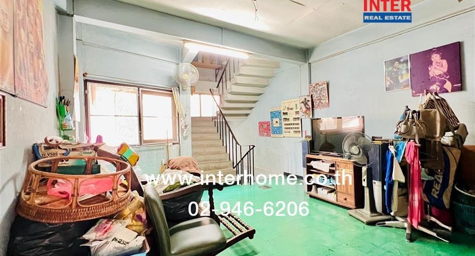 For rent and for sale 2 bedrooms retail Space in Bang Kho Laem, Bangkok
