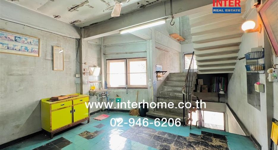 For rent and for sale 2 bedrooms retail Space in Bang Kho Laem, Bangkok