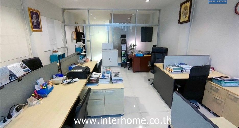 Oficina en venta de 5 habitaciones en Lat Krabang, Bangkok