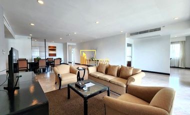 À louer 3 chambres appartement avec services à Sathon, Bangkok