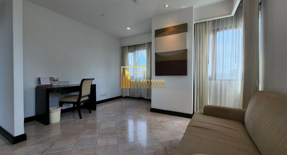 À louer 3 chambres appartement avec services à Sathon, Bangkok